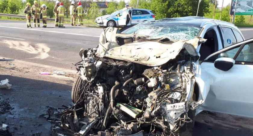 Fot. KP Policji we Wrześni. Wypadek na DK92 koło Watisu 