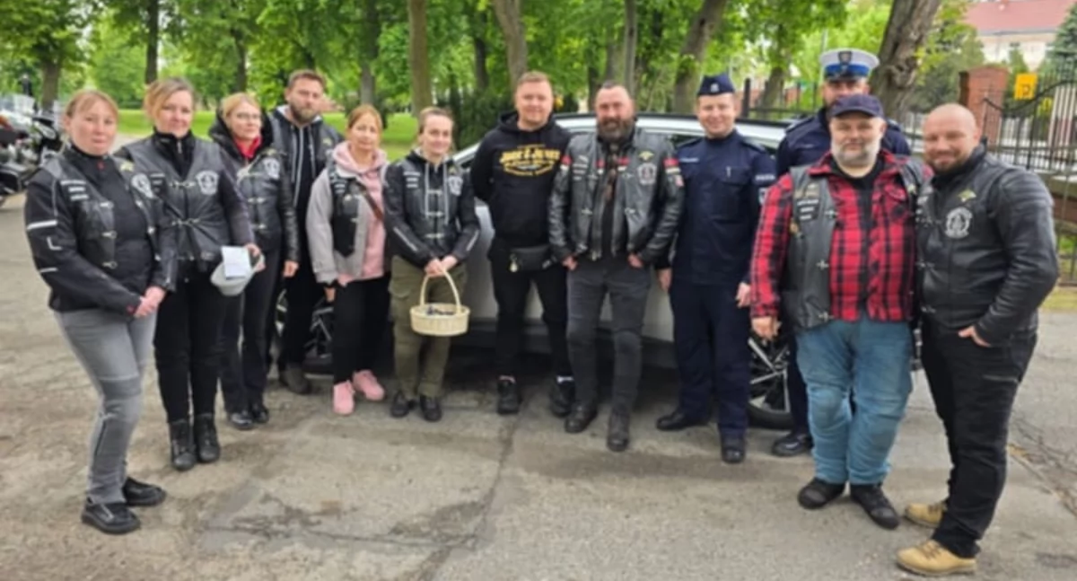 Kronika policyjna, Wspólna akcja policjantów motocyklistów - zdjęcie, fotografia