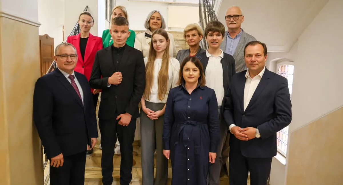 Edukacja, Spotkanie laureatów finalistów Wojewódzkich Konkursów Przedmiotowych - zdjęcie, fotografia