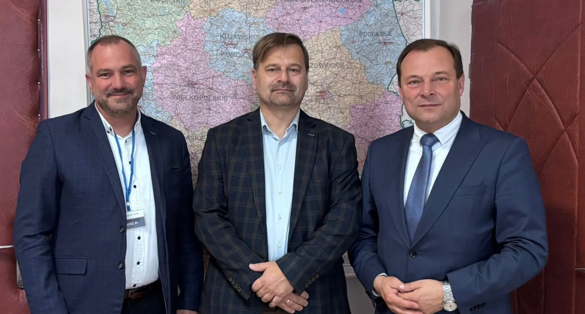 Inwestycje, Rozmowy dotyczące remontu dworca kolejowego - zdjęcie, fotografia