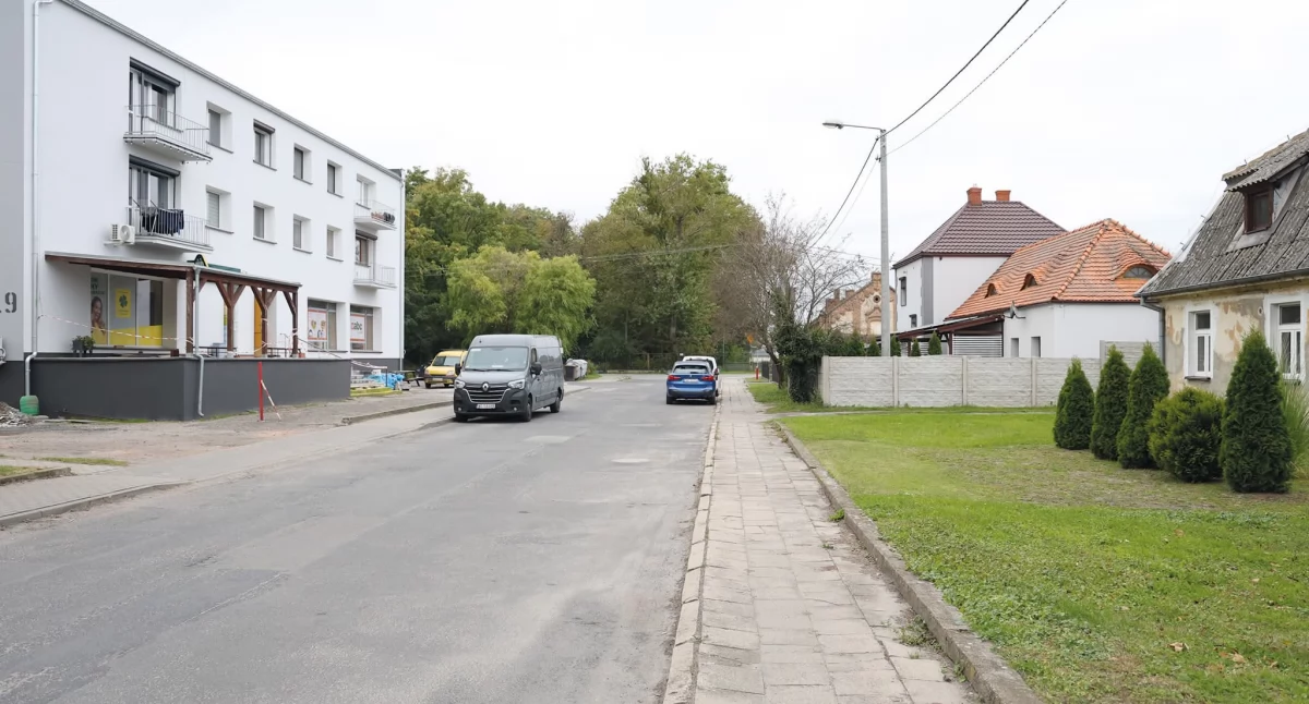 Inwestycje, chodnik Chwalibogowie - zdjęcie, fotografia
