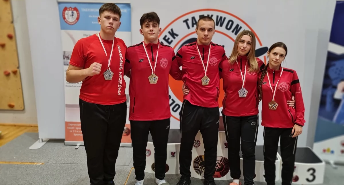 Taekwondo , medale wrzesińskiej drużyny - zdjęcie, fotografia
