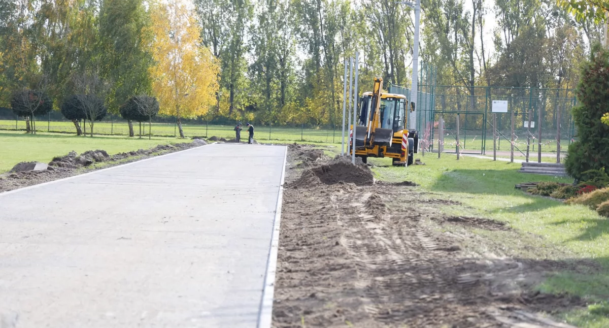 Inwestycje, bieżnia Chwalibogowie - zdjęcie, fotografia