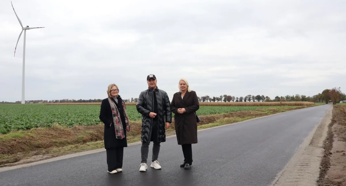Inwestycje, Kolejny odcinek drogi powiatowej przebudowany - zdjęcie, fotografia