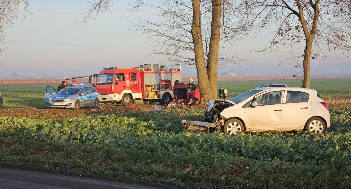 Kronika policyjna, Groźny wypadek skrzyżowaniu dróg - zdjęcie, fotografia