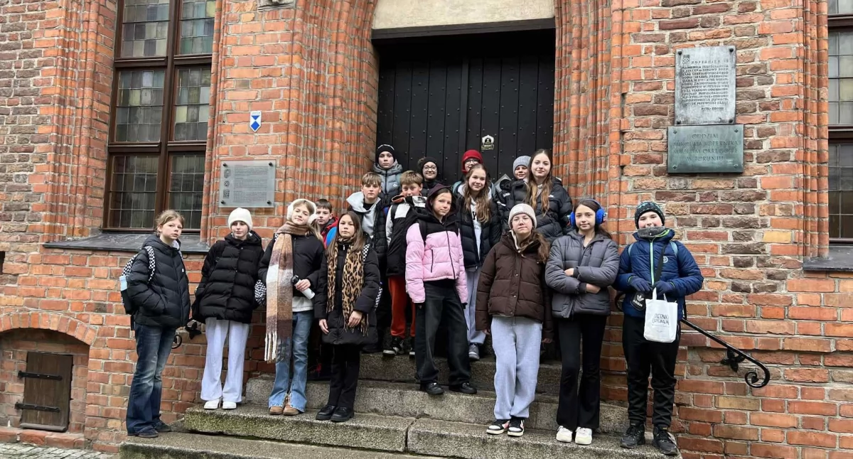Edukacja, Wyjście klasą przedsięwzięcie zrealizowane przez Powiat wrzesiński - zdjęcie, fotografia