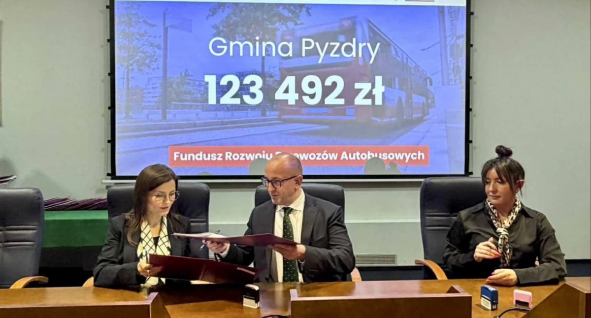 Inwestycje, dofinansowanie Pyzdr - zdjęcie, fotografia