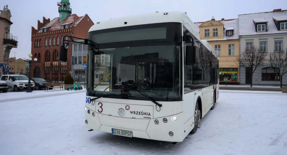 Inwestycje, Bezpłatny autobus numer kilka rusza trasę - zdjęcie, fotografia