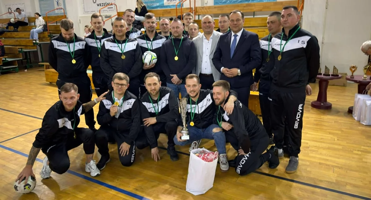 Futsal , Podsumowanie halowej Chwalibogowo mistrzem! - zdjęcie, fotografia