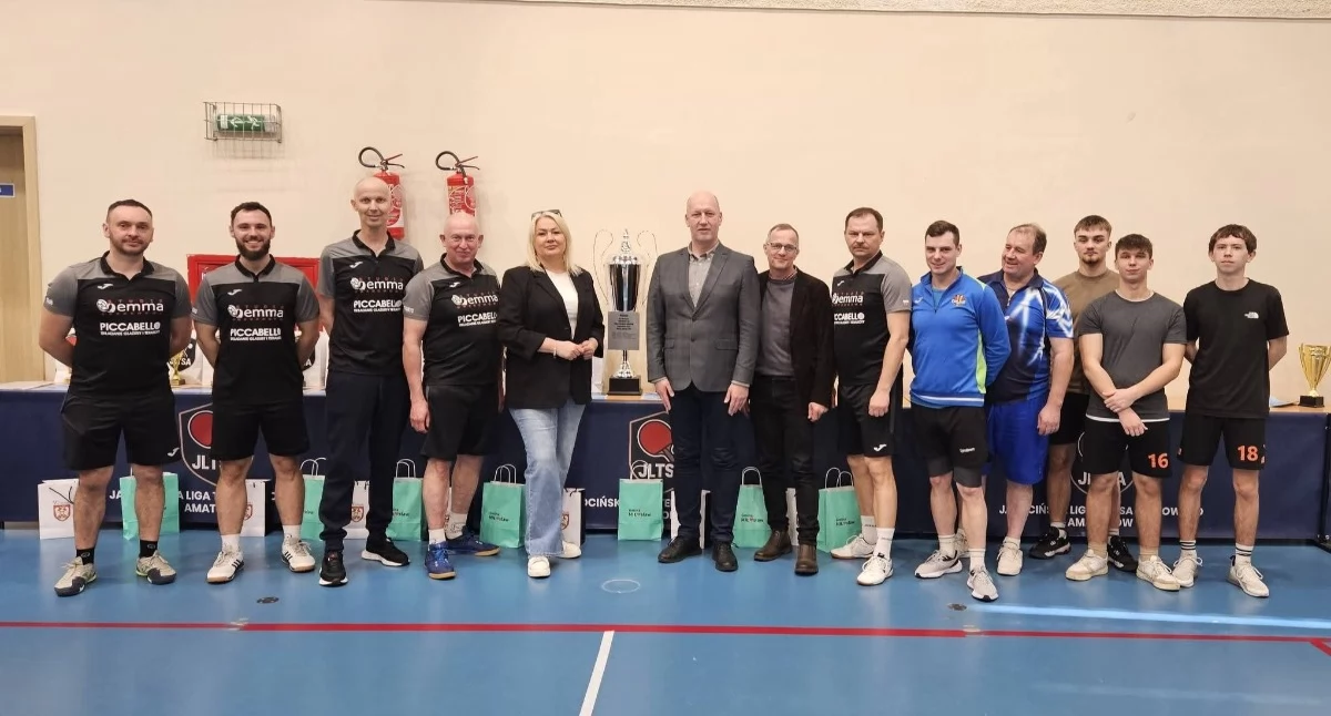 Tenis, Zakończenie sezonu Jarocińskiej Tenisa Stołowego Amatorów - zdjęcie, fotografia