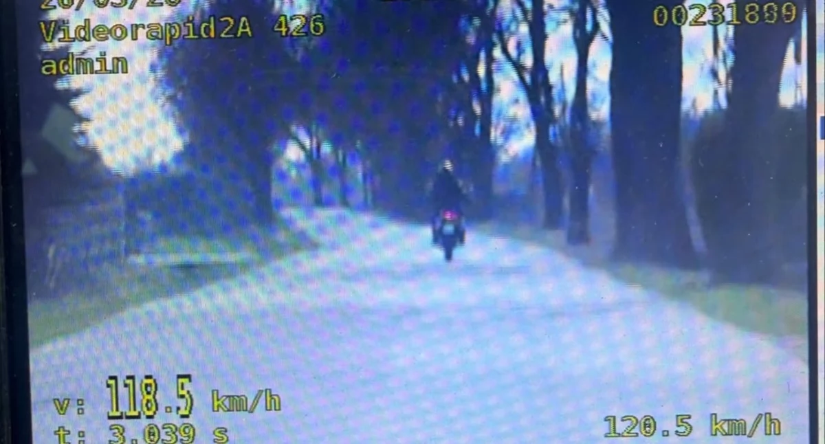 Kronika policyjna, Motocyklista przekroczył prędkość Został ukarany - zdjęcie, fotografia