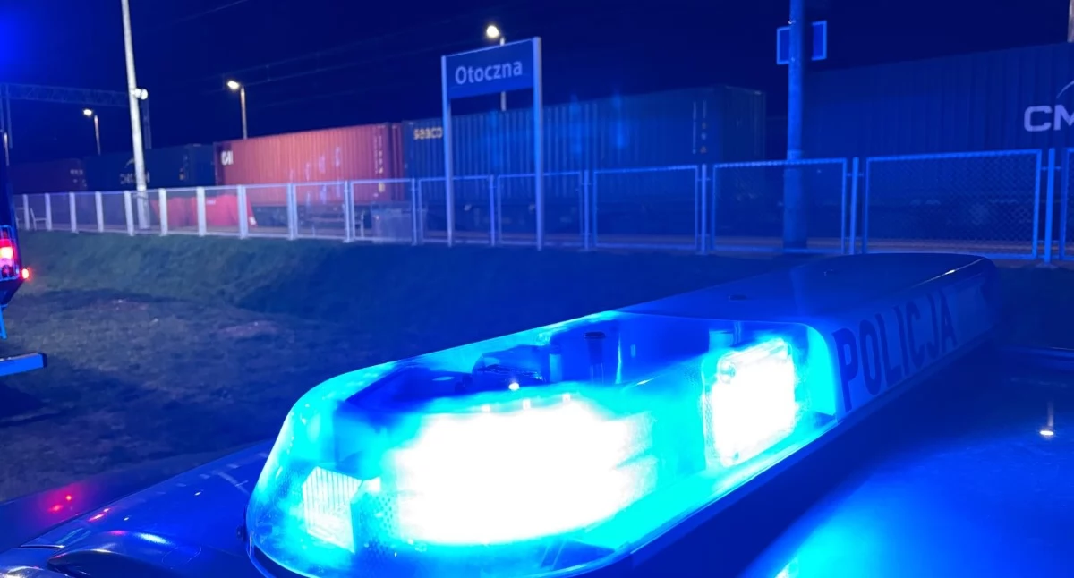 Wypadki/kolizje drogowe, Śmiertelny wypadek torach Otocznej akcja służb - zdjęcie, fotografia