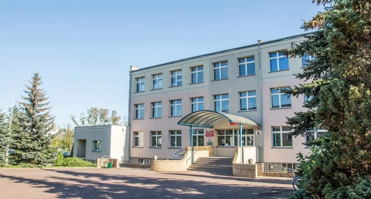 Edukacja, dofinansowanie Powiatu wrzesińskiego - zdjęcie, fotografia