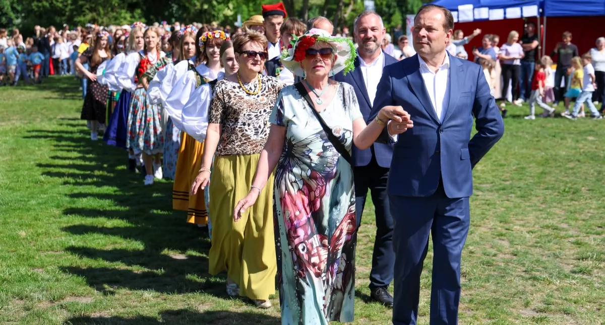 Spotkania , Kolorowy Polonez Wrześnian Wrzosowej (Galeria) - zdjęcie, fotografia