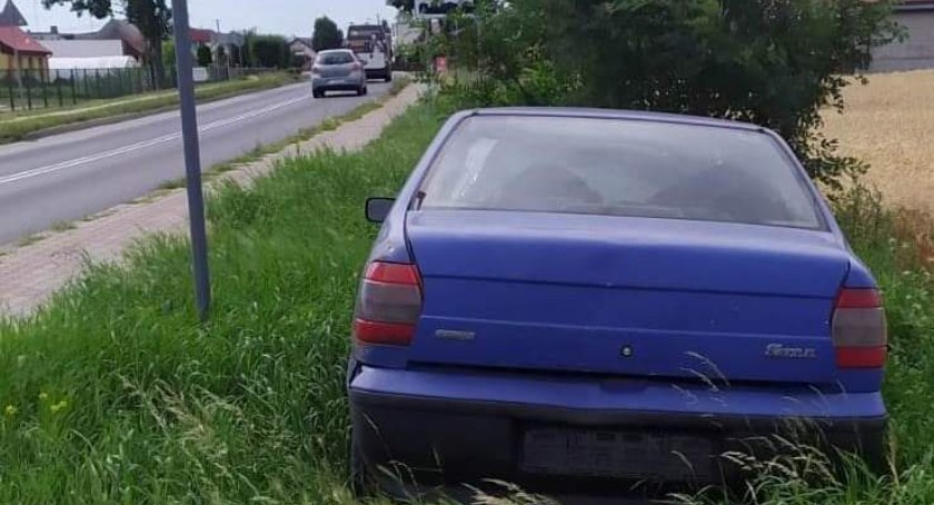 Na zdjęciu jeden z wraków na terenie gminy Września 