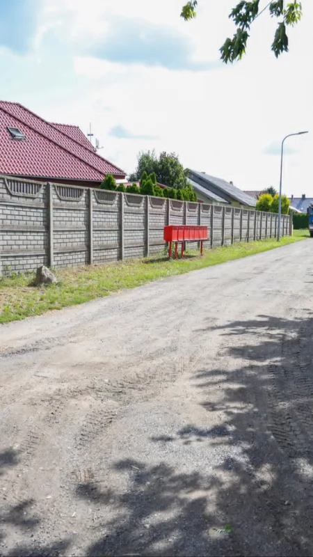 Ruszyły prace drogowe w Kaczanowie (zdjęcia)