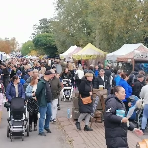 Zdjęcie: Seniorzy Września Społeczeństwo nowarzesnia