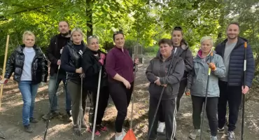 Dali przykład. Posprzątali cmentarz ewangelicki (zdjęcia) 