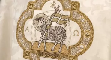 Ornaty.pl: Największy Sklep z Szatami Liturgicznymi