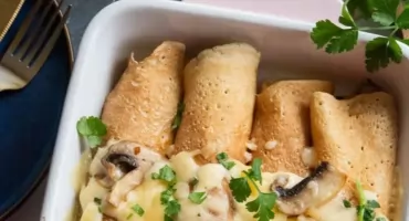 Menu na rodzinne przyjęcie - jak połączyć przekąski, danie główne i deser bez kulinarnego chaosu?