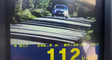 Kierowca Skody pędził ponad 100 km/h w terenie zabudowanym! 